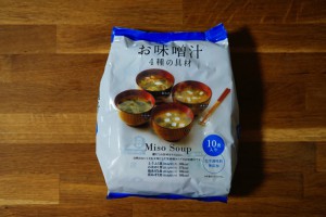 コスモス　味噌汁